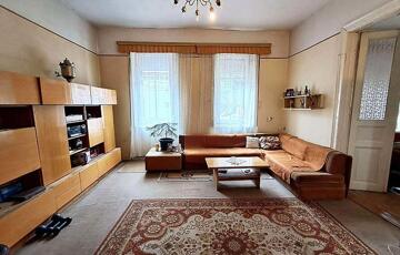 Eladó családi ház