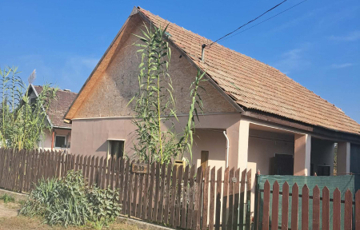Eladó családi ház
