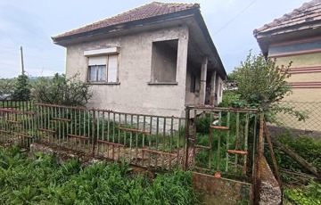 Eladó családi ház