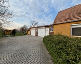 Eladó családi ház Bana 44 990 000 Ft