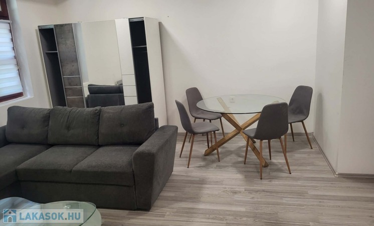 355263                                 