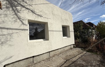 Eladó telek/földterület