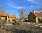 Cegléd külterületén eladó mediterrán stílusú családi ház!