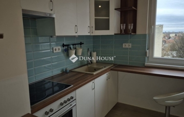 Eladó lakás
