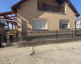 Eladó családi ház Tatabánya 95 000 000 Ft