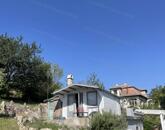 Balatoni panorámás nyaraló eladó Balatonalmádiban