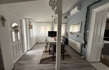 Eladó családi ház