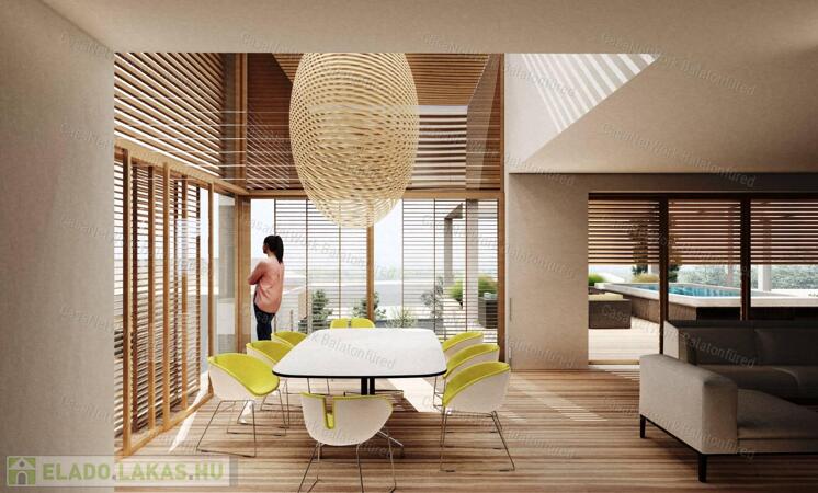 Balatonfüred Fürdőváros részén vízparthoz közel.                                 