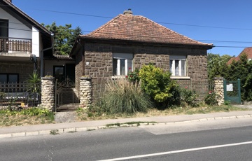 Eladó családi ház