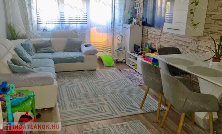 RITKA LEHETŐSÉG TATABÁNYÁN – MODERN 3 SZOBÁS LAKÁS A SÁRBERKI LTP-n