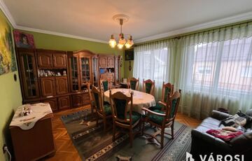 Eladó családi ház