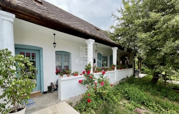 Eladó családi ház