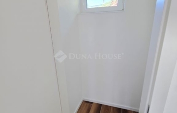 Eladó lakás