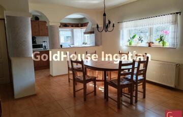 Eladó családi ház