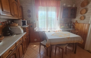 Eladó családi ház