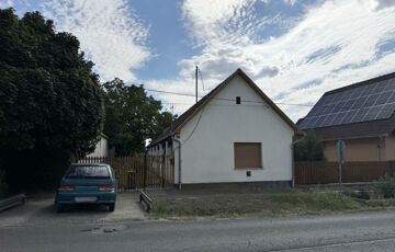 Eladó családi ház