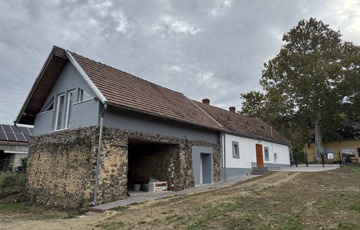 Eladó családi ház