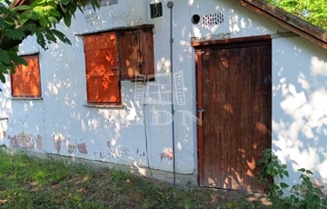 Eladó telek/földterület