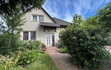 Kiadó családi ház