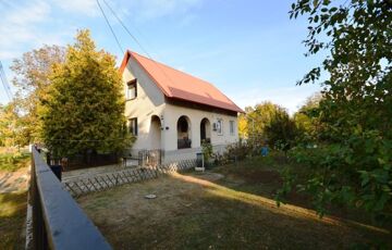 Eladó családi ház