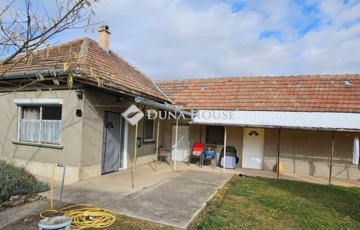 Eladó családi ház