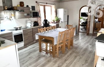 Eladó családi ház