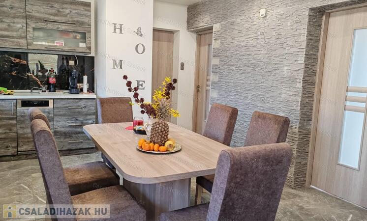 Kengyelen kétszobás családi ház eladó!                                 