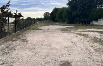 Eladó telek/földterület