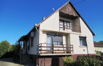 Eladó családi ház
