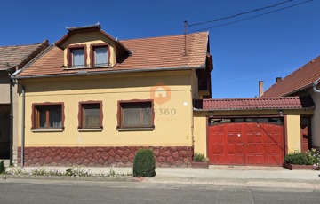 Eladó családi ház
