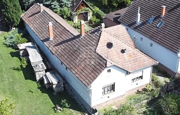 Eladó családi ház