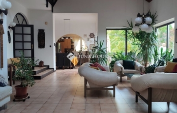 Eladó családi ház