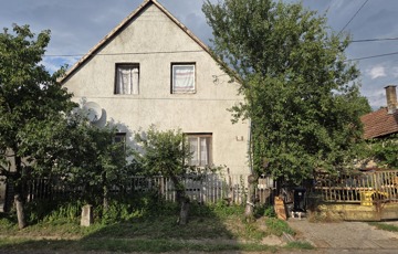 Eladó családi ház