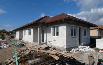 Eladó családi ház