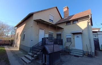 Eladó családi ház