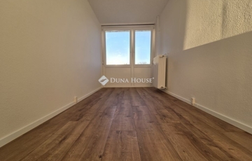 Eladó lakás