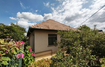 Eladó családi ház