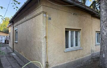 Eladó családi ház