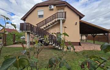 Eladó családi ház