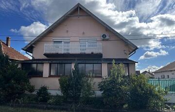 Eladó családi ház