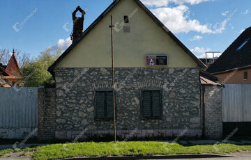 Eladó családi ház