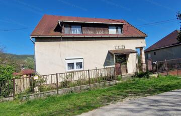 Eladó családi ház