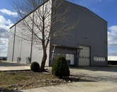 Kiadó ipari ingatlan Tata 3 500 Euro