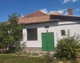 Vegyél egyet kapsz kettőt! Kétlakásos családi ház!