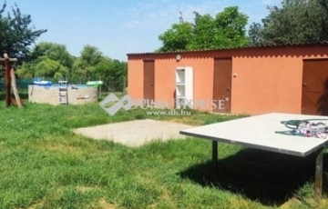 Eladó családi ház