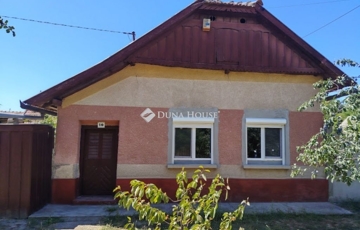 Eladó családi ház