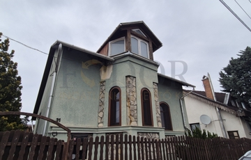 Eladó családi ház