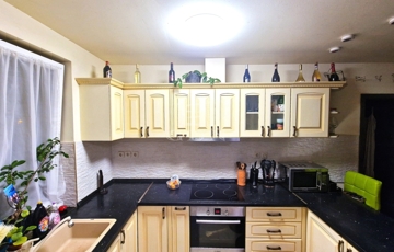 Eladó családi ház