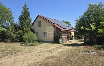Eladó családi ház