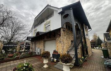 Eladó családi ház